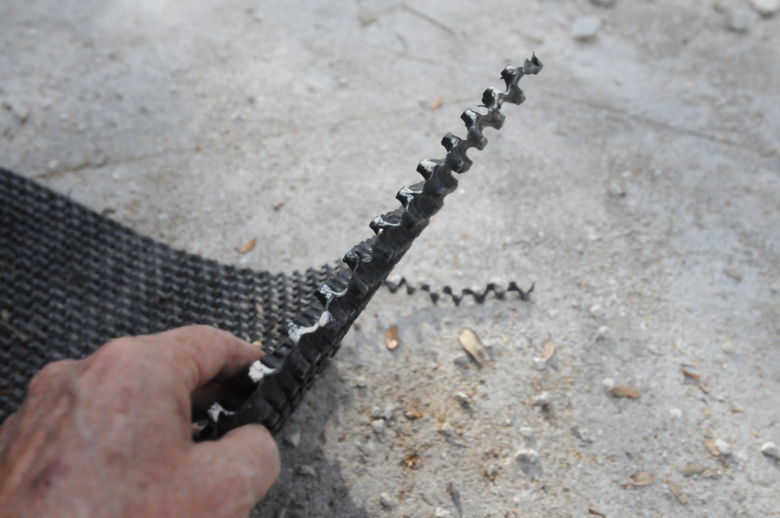 plastic liner 02 - Installation in Progress